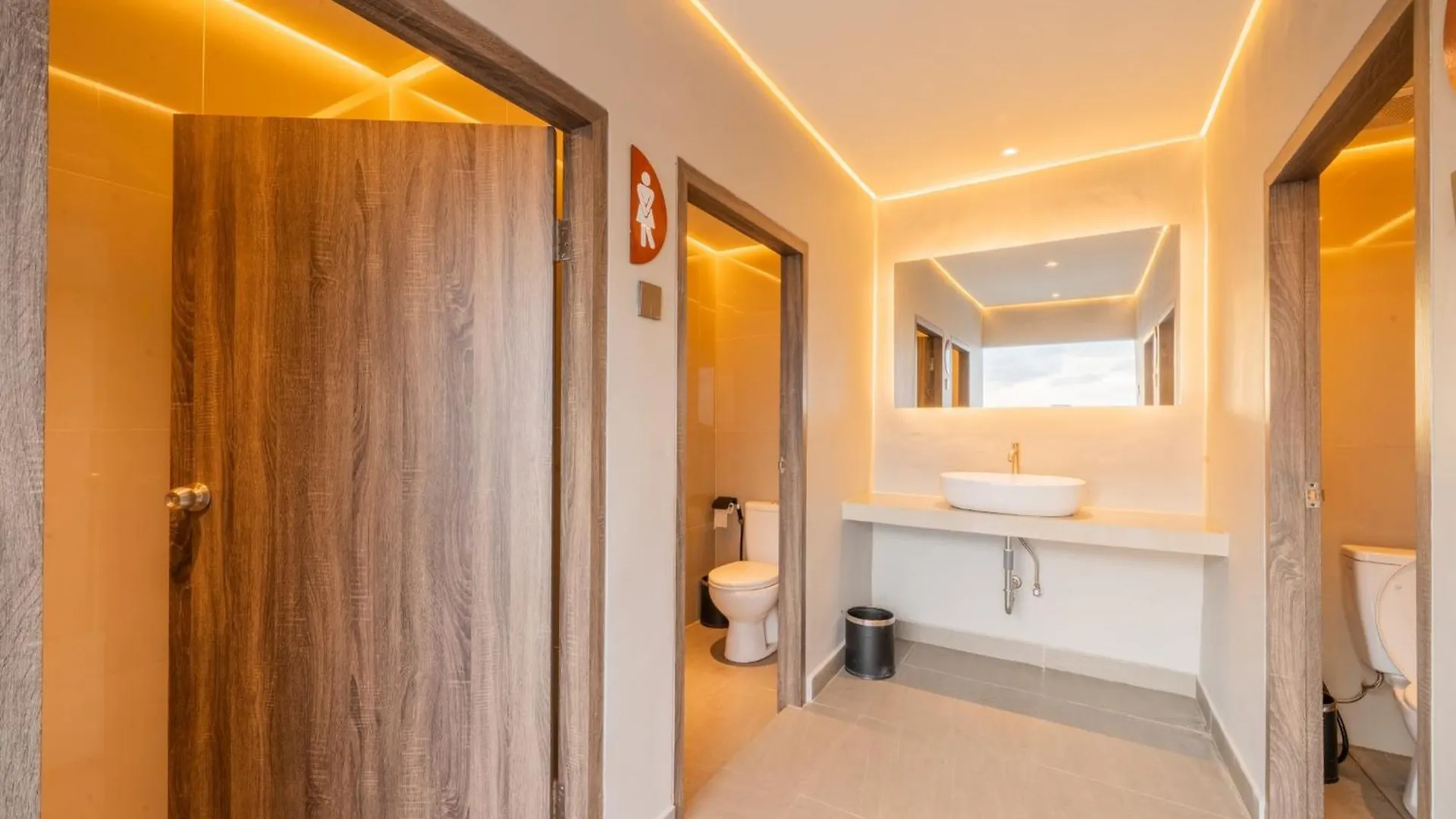 Stark Boutique Hotel And Spa Kuta  3*, Kuta (Bali)